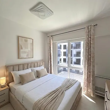 Apartmán Sabbia D'oro Modern With Pool & Golem (Tirana)